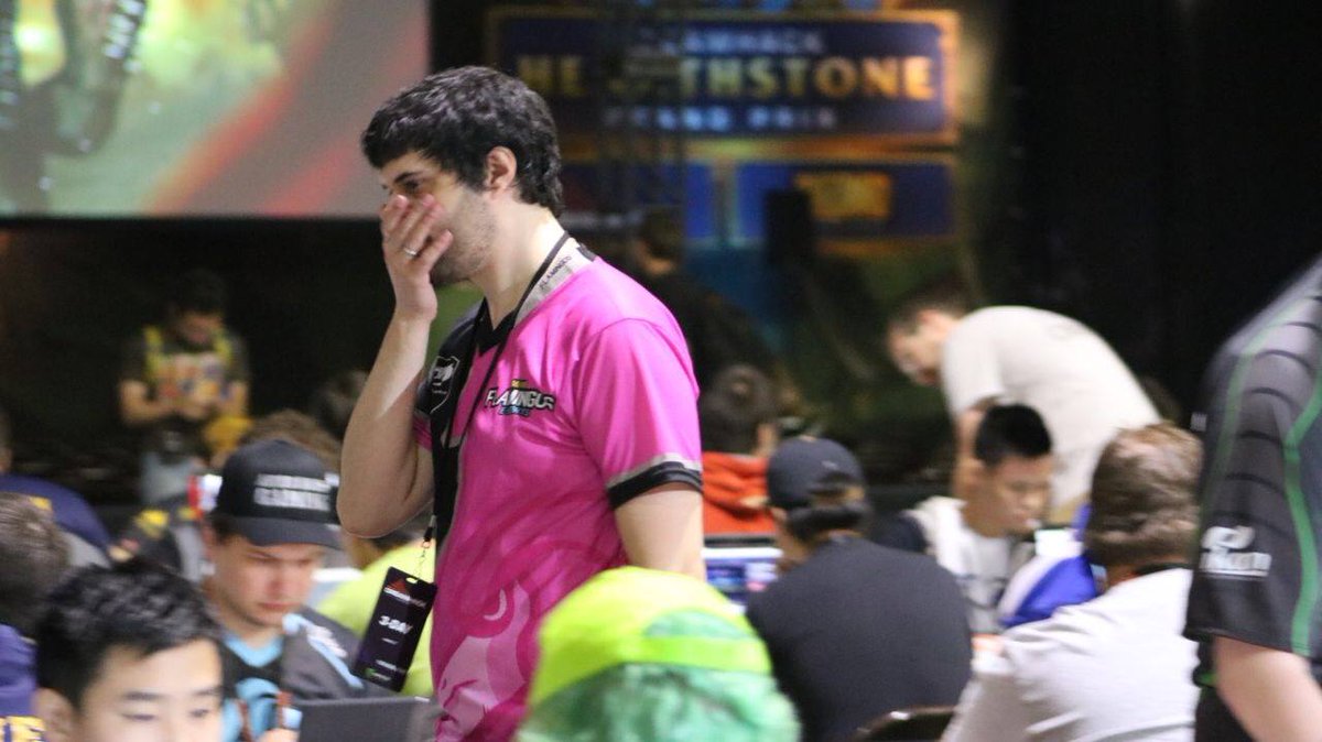 miamiflamingos's tweet photo. #Hearthstone | Some photos of our @PlayHearthstone player @SnailArg at @DreamHackHS @DreamHack #DHATL17

#GoFlamingos #GoSnail 🇦🇷🐌 https://t.co/U66uESYrXQ