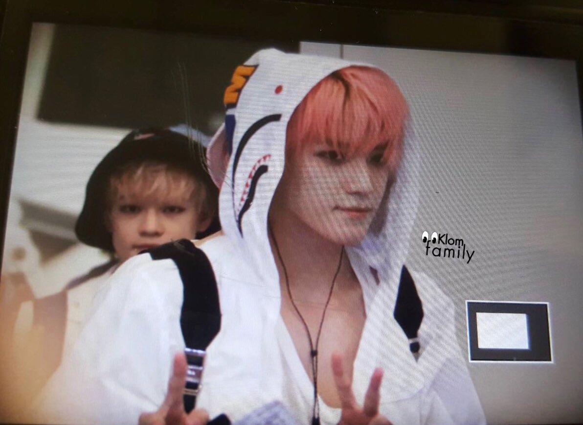 taklomfamily's tweet photo. (Preview) 170805 #Taeyong at #HKG back to #ICN #nct #nct127 https://t.co/aWx3aU0q74