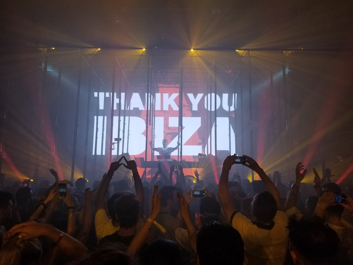 NicksChestHair's tweet photo. @arminvanbuuren I've seen you 25 times since 2011 and I have to say that your 6 hour set @hiibizaofficial weds was THE BEST. THANK YOU!! 👌👏🙏 https://t.co/7Q5Vmgl3i0