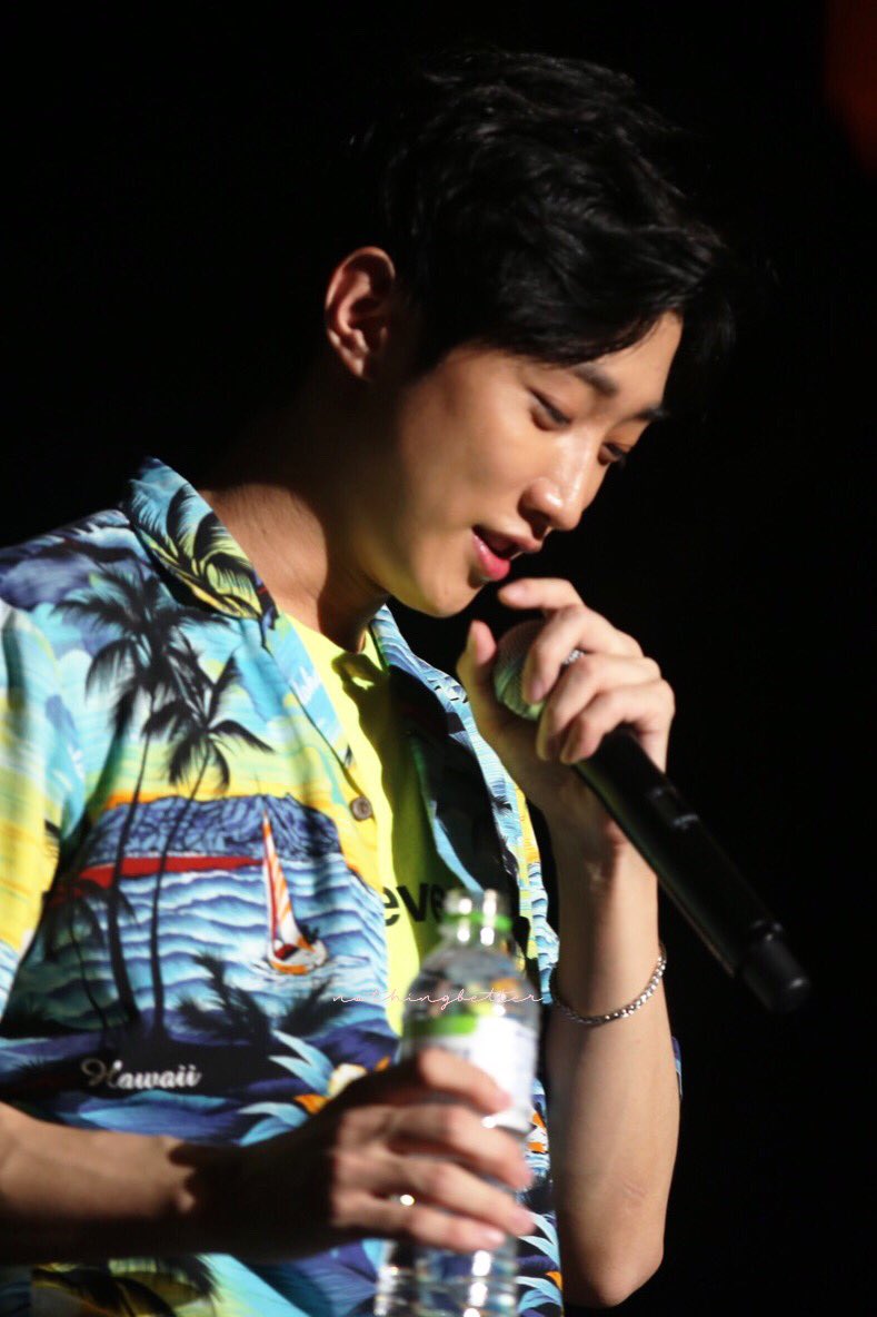 170805 #진영 우는것 아픈것 내가 할게 넌 웃어줘❤️