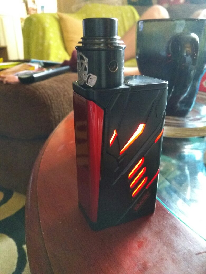 RDH2K19's tweet photo. My set up for the weekend.. #apocalypserda on my #T-Priv
#vapecomunity #stopsmoking #healthyvapes #claptons #coilart https://t.co/9ZbZpYgQs5