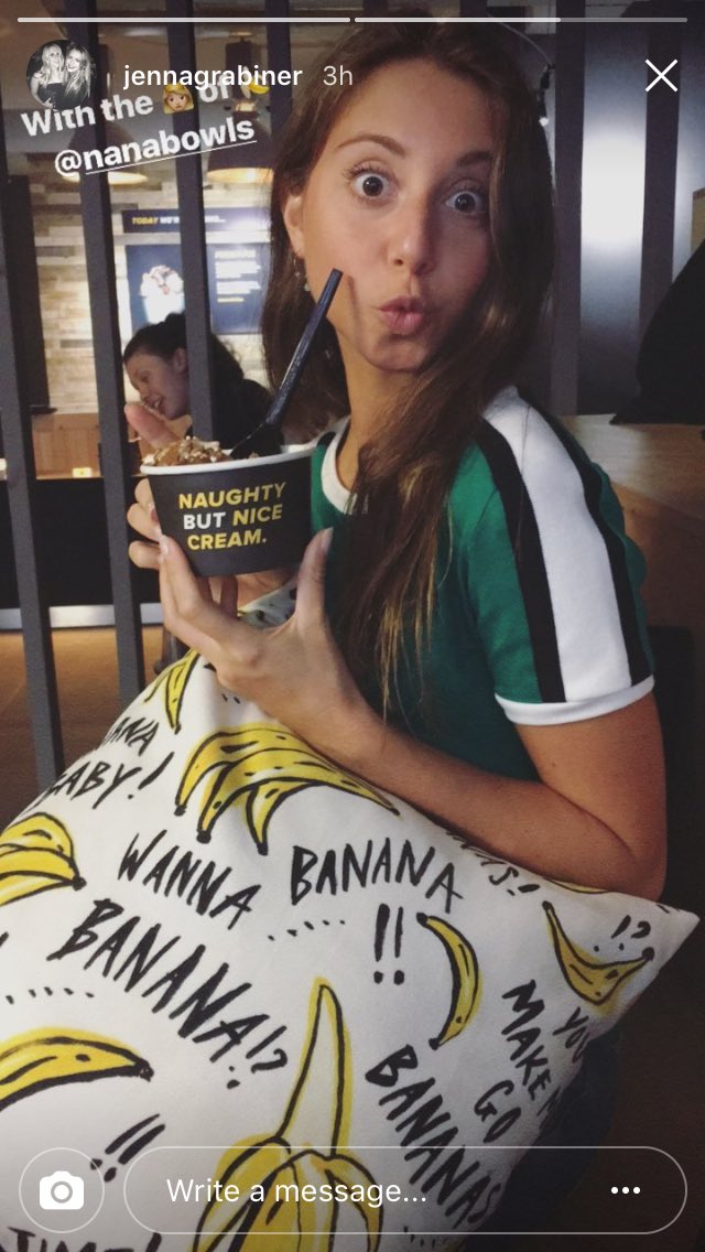 freshlysnapped's tweet photo. @nanabarlondon thank you for satisfying my nicecream cravings in London 💋 https://t.co/71Un8w0kSK