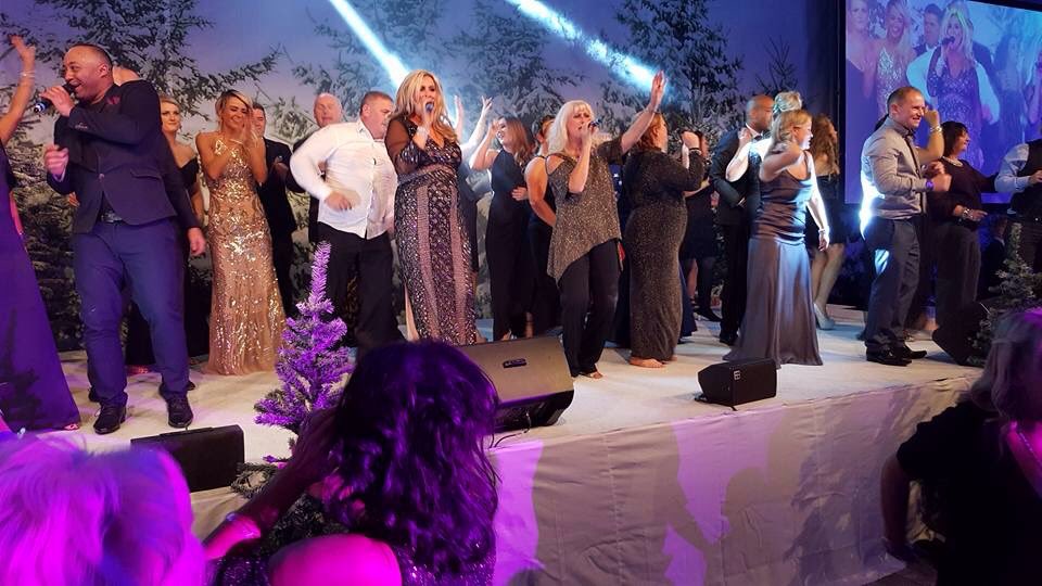 BellaVF's tweet photo. My sensational lady @singfromthesoul will be duetting with @MichaelRiceOff on her new album #newalbum #duet @Ostereosocial https://t.co/D5WjIgqumw
