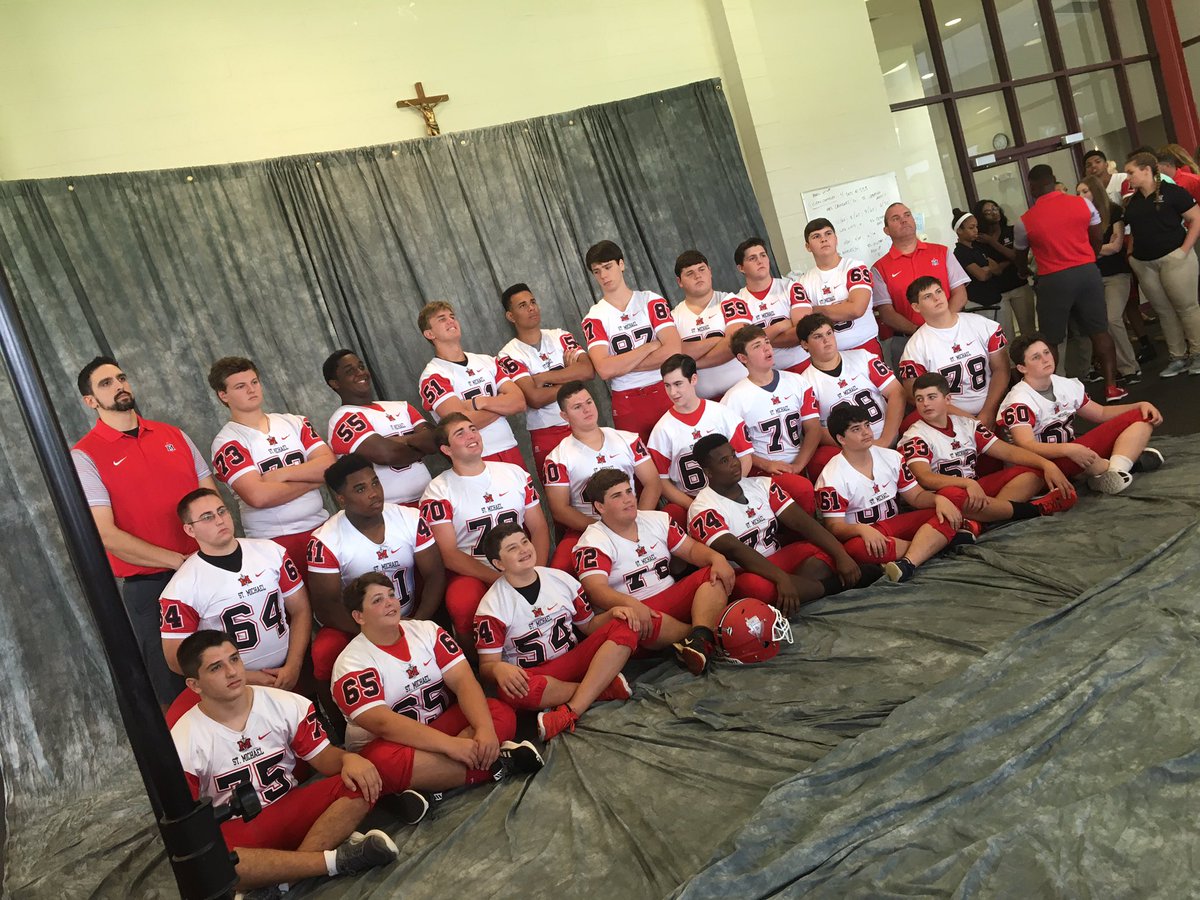 _SMHSFootball's tweet photo. Picture Day is always a blast! 
Lookin good Warriors!! #CallOfTheWarrior https://t.co/78pETCZ83v