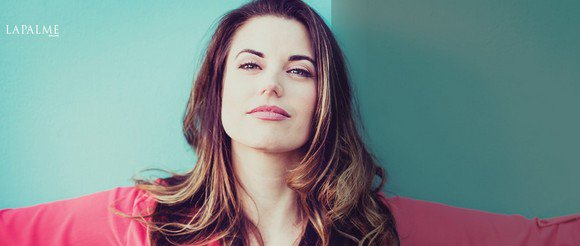 Meghan Ory France tweet media