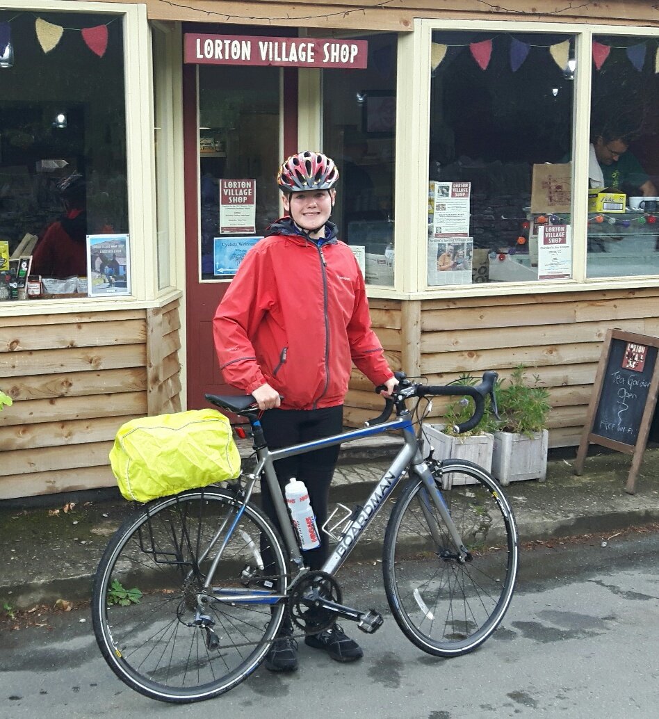 andyjb's tweet photo. . @elmycycles first try on @SaracenBikes #hack01 some stole his old @boardmanbikes the partnership starts . thanks Steve great advice. https://t.co/542F7VLgvU