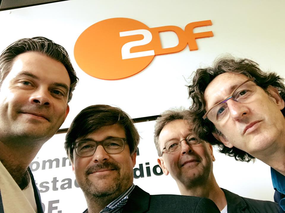 ddv_drehbuch's tweet photo. Neue GVR Verhandlungen: VDD Vorstandsmitglieder Christian Lex, GF Jan Herchenröder, Uwe Petzold & Peter Henning beim ZDF. #boardatwork https://t.co/qxjbEBLkz2