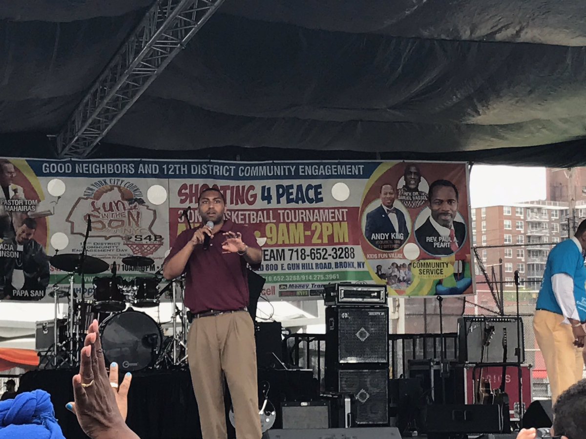 jamaaltbailey's tweet image. Great to be at #funintheson marching at Community Engagement Day with the #baileybunch #kingteam @AndyKingNYC @CarlHeastie @NYCComptroller
