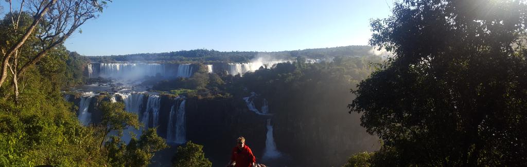 BVGSonTour's tweet photo. Iguassu Falls from Brazil #BVGSonTour @BVGS1527 https://t.co/hiWlSLiUct