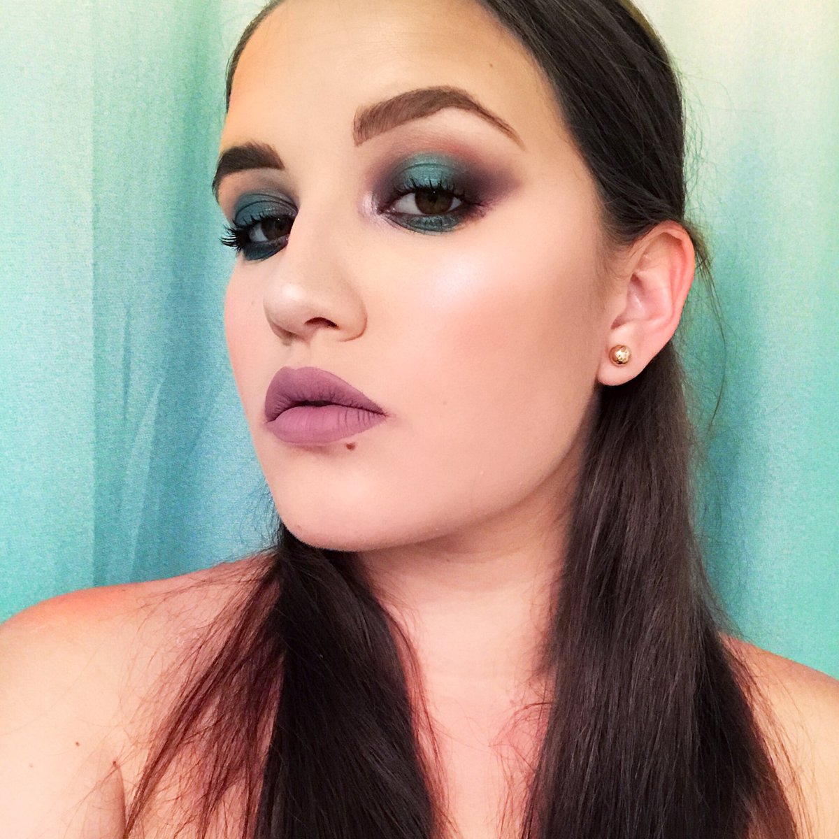 LieselBee_'s tweet photo. MidnightMermaid 🐬
-@KATVONDbeauty #MetalMatte palette
-@ABHcosmetics @norvina1 #Moonchild glow kit
-@JeffreeStar liquid lip in #Sagittarius https://t.co/BHJ76nPspr