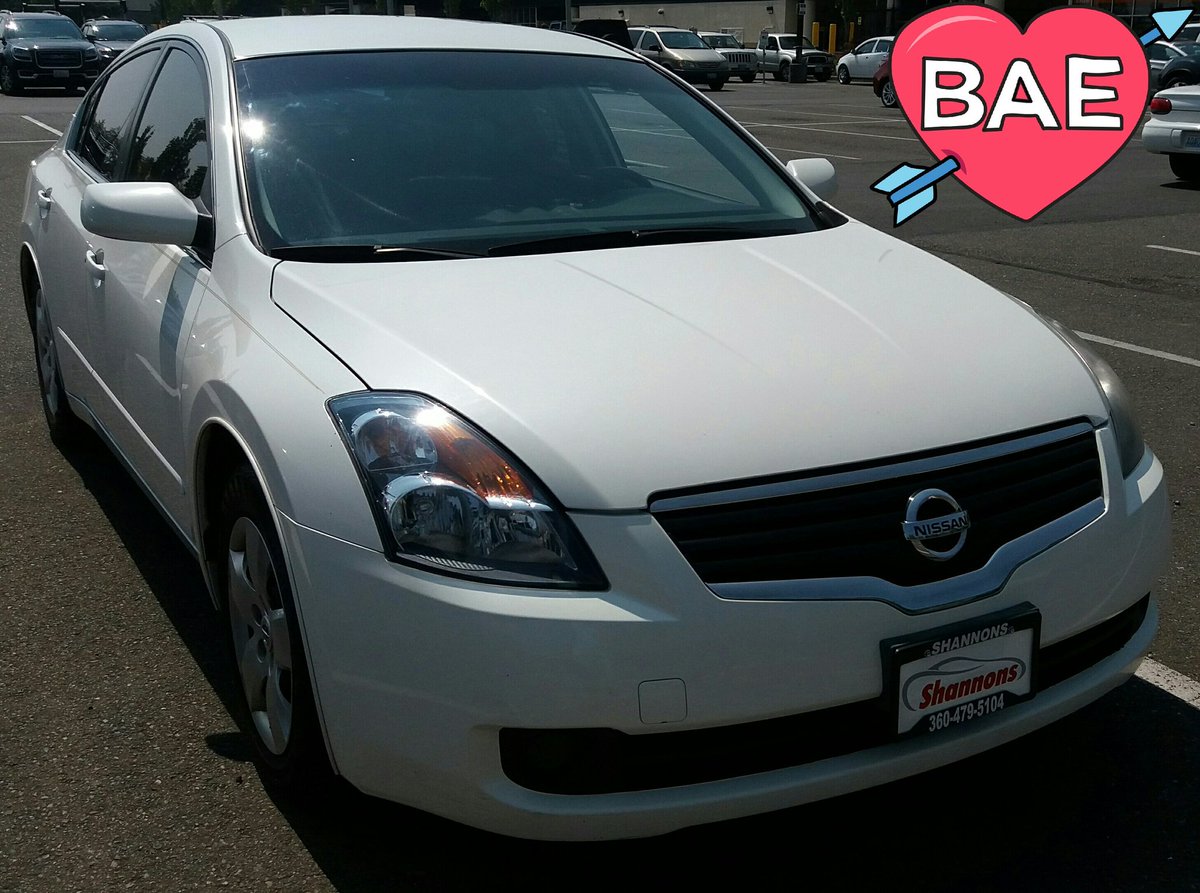 ItzLoveJones2U's tweet photo. Just bought my new car 2 days ago still have my other car. I own two, what about you? #familyride #personalride #2rides #myfuturelit https://t.co/2SBb9T7Fr6
