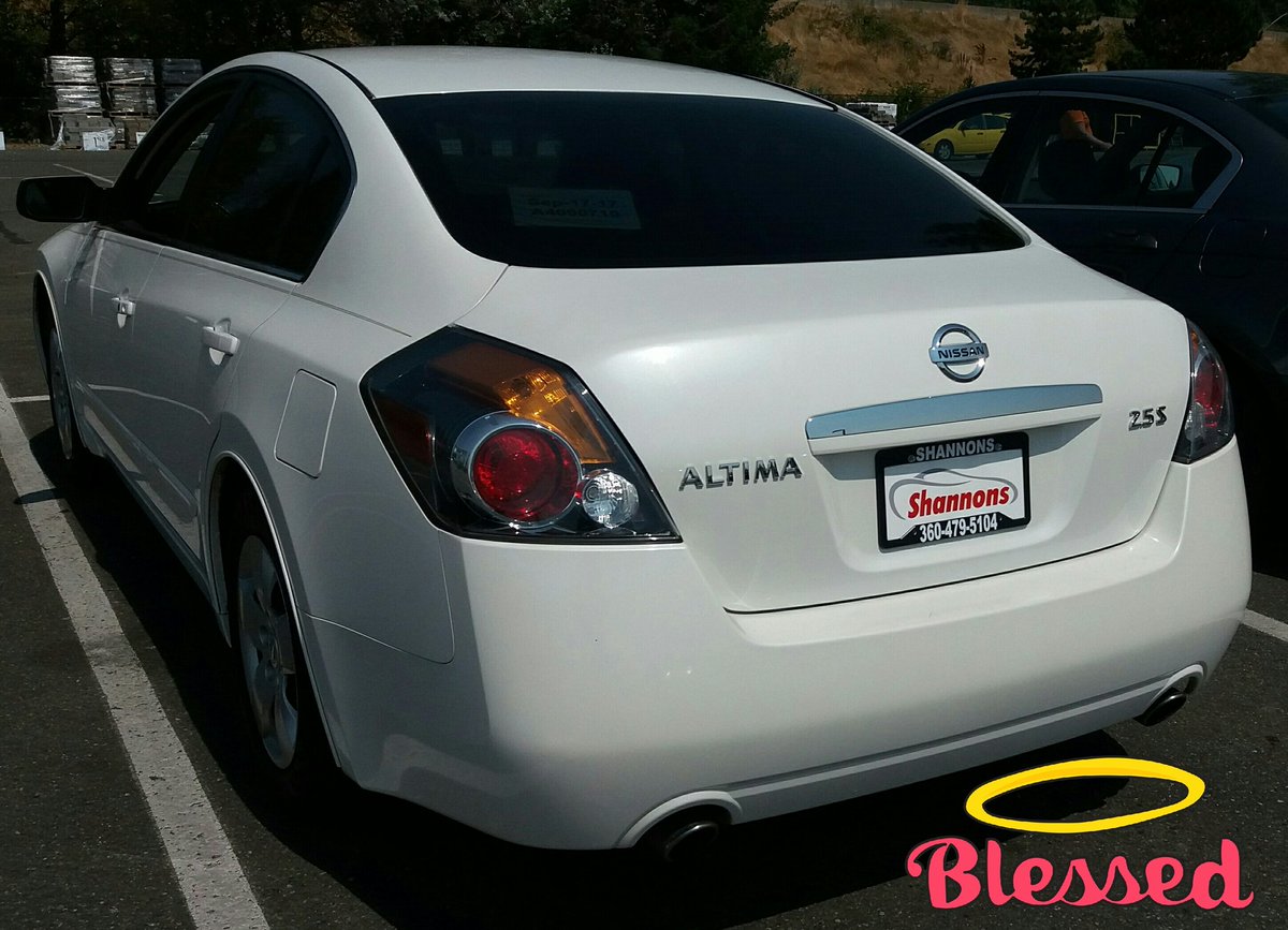 ItzLoveJones2U's tweet photo. Just bought my new car 2 days ago still have my other car. I own two, what about you? #familyride #personalride #2rides #myfuturelit https://t.co/2SBb9T7Fr6