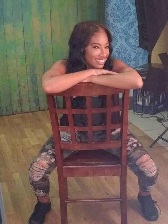 missybishh's tweet photo. Senior Year 💞. Gotta Make It Count 🤤 https://t.co/FglsoWz2Qc