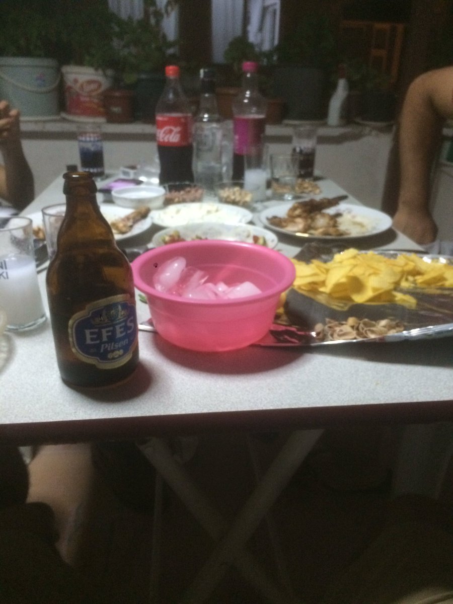 .. (@efe77434626) on Twitter photo 