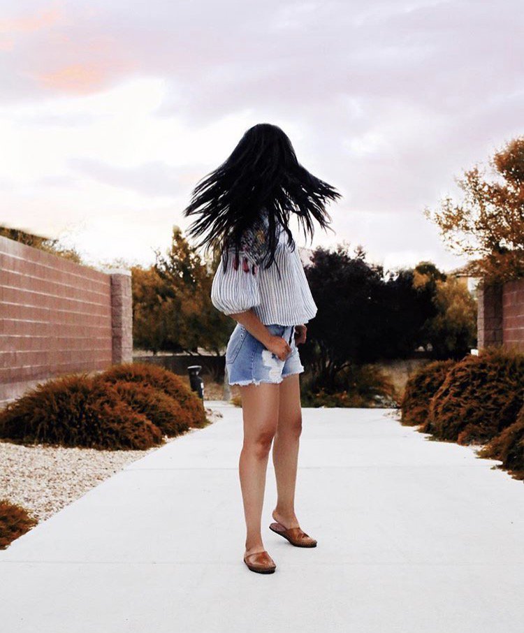 Happy Saturday! Here’s @Kikhaly  doing the weekend hair flip right.