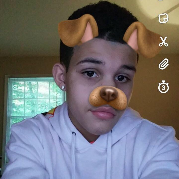 blueandtack's tweet photo. 🙌 YASSS It's time for #liveme's show bruno bush (SQ) : https://t.co/rIBFRmp2be https://t.co/4hiu2k1a9S