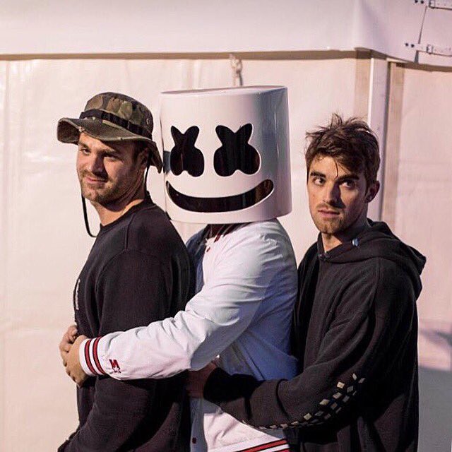marshmello's tweet photo. So baby pull me closer @TheChainsmokers https://t.co/AJ5wl8lope