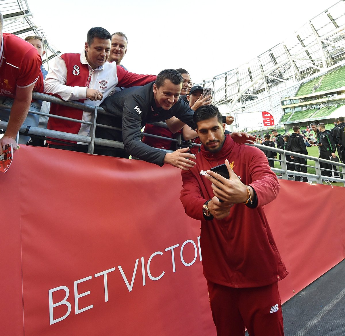 LFC's tweet photo. 🙌 https://t.co/aeHhfREx4F