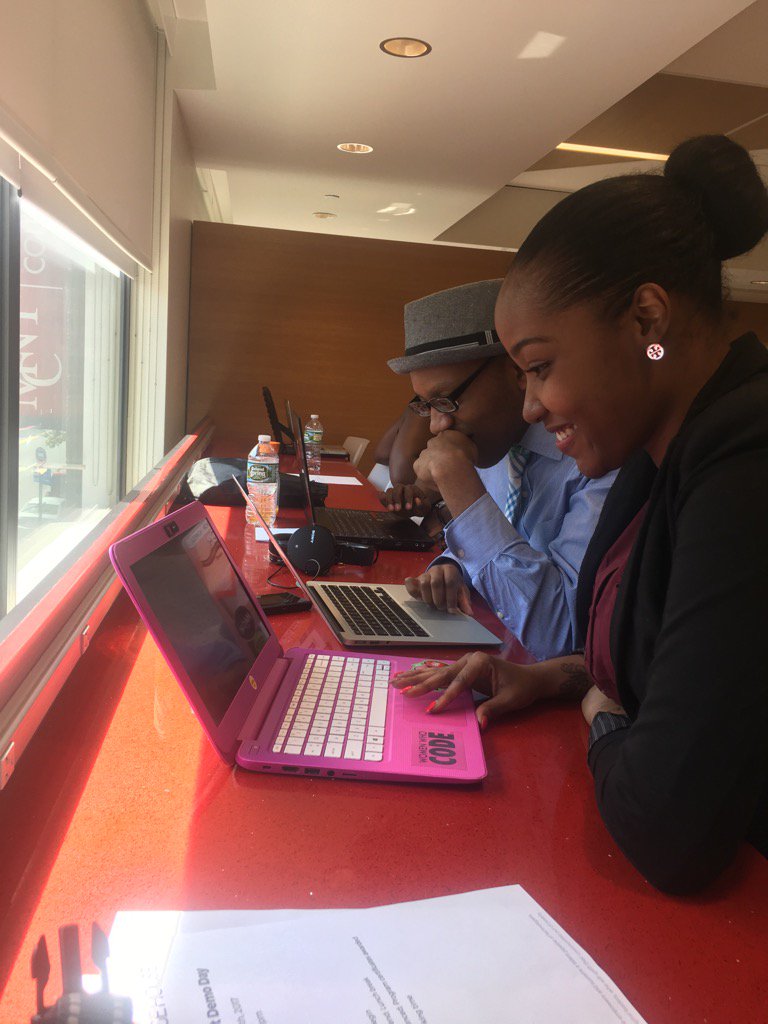 TheKnowledgeHou's tweet photo. Group Demdy is using every last minute to prep for their demo!! #dedication #hustle #bronxtech #javascript https://t.co/xkmHzUbBmw