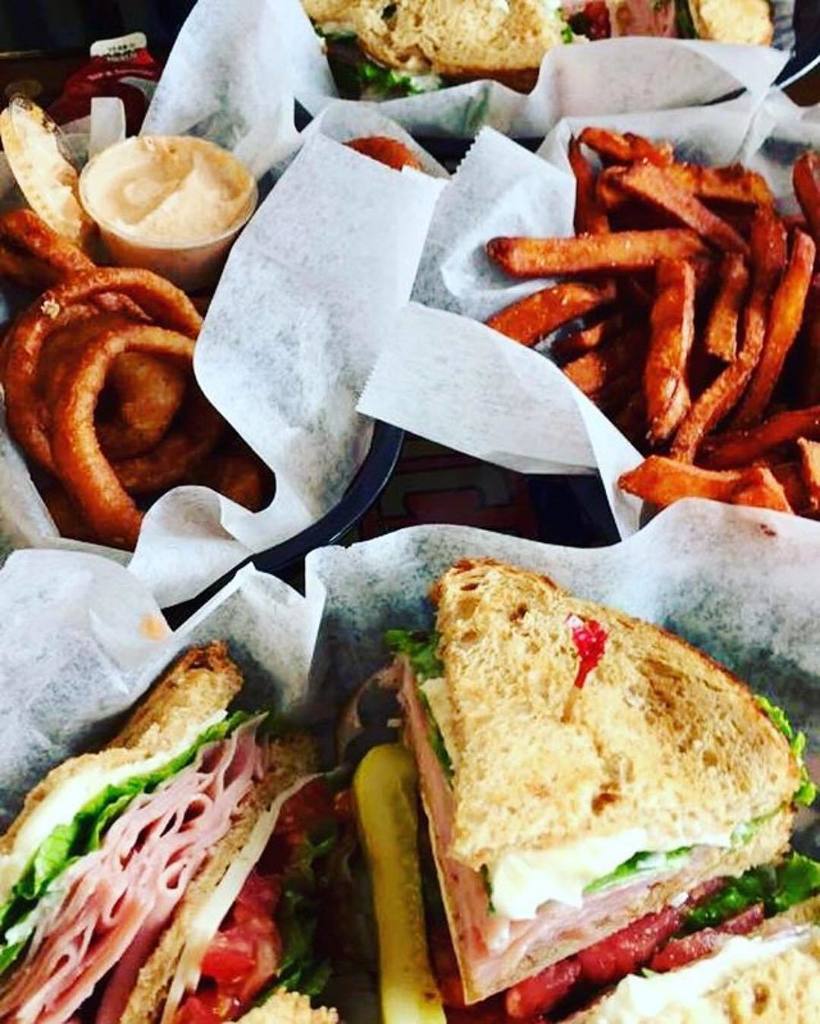 VisitBrysonCity's tweet photo. Hot pressed sandwich with fries and onion rings at @fillingstationdeli
#delistyle #hotpressed #fries #oninonrings… https://t.co/K5CwVY5sFI https://t.co/cSbv3rMpgA