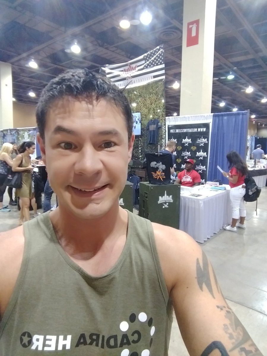 IanNewland4's tweet photo. Pheonix Fitness expo with Military Muscle https://t.co/WcfAQJWTqP