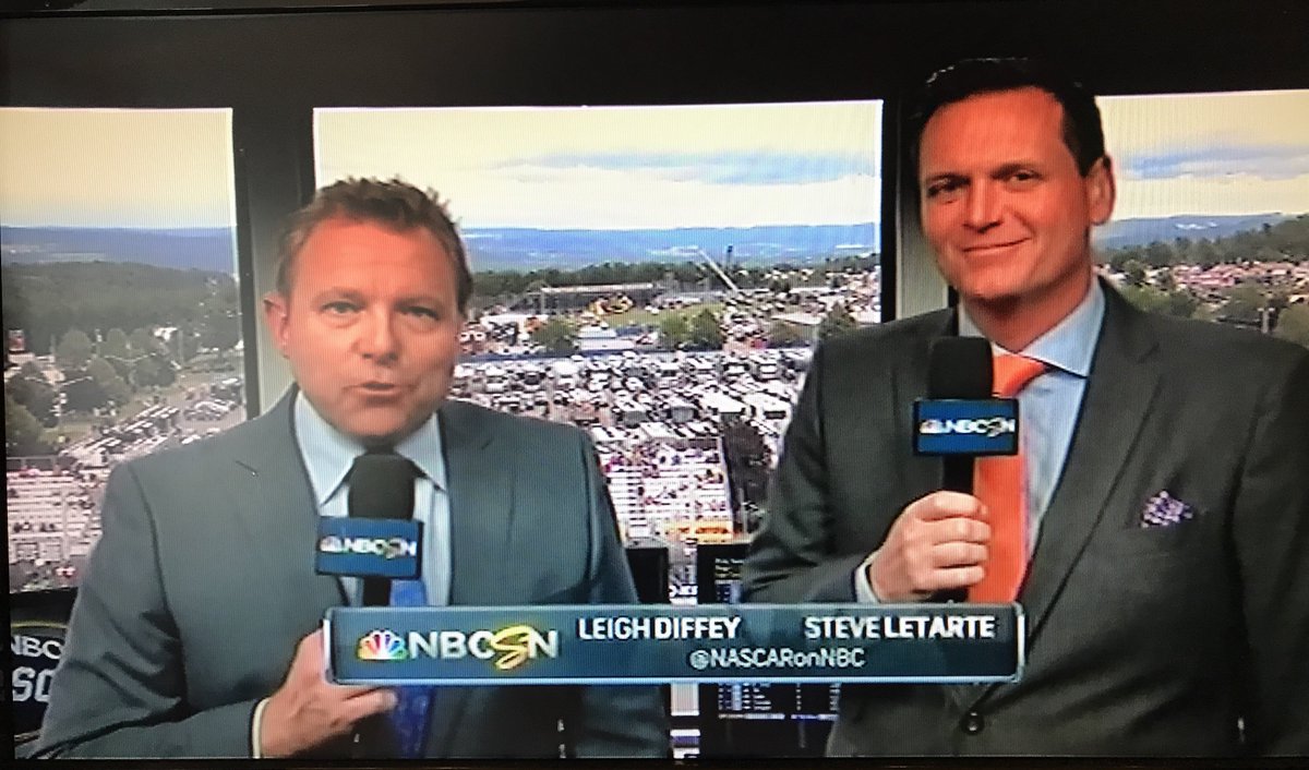 thetechdork's tweet photo. @Jason_A_Swales @thebuxtonblog @leighdiffey @NBCSN Now he's rockin' a suit. It's time to bring the action. #TurnLeft #TurnRight #NascarRoadCourse https://t.co/SJea8FnnUK