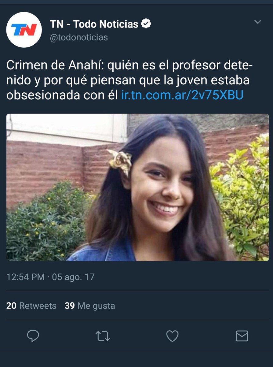 romerodiario's tweet photo. Para el Grupo Clarin la culpa era de la nena xq estaba "obsesionada". Porque siempre se puede ser más miserable. https://t.co/IgS1JJ9yYc