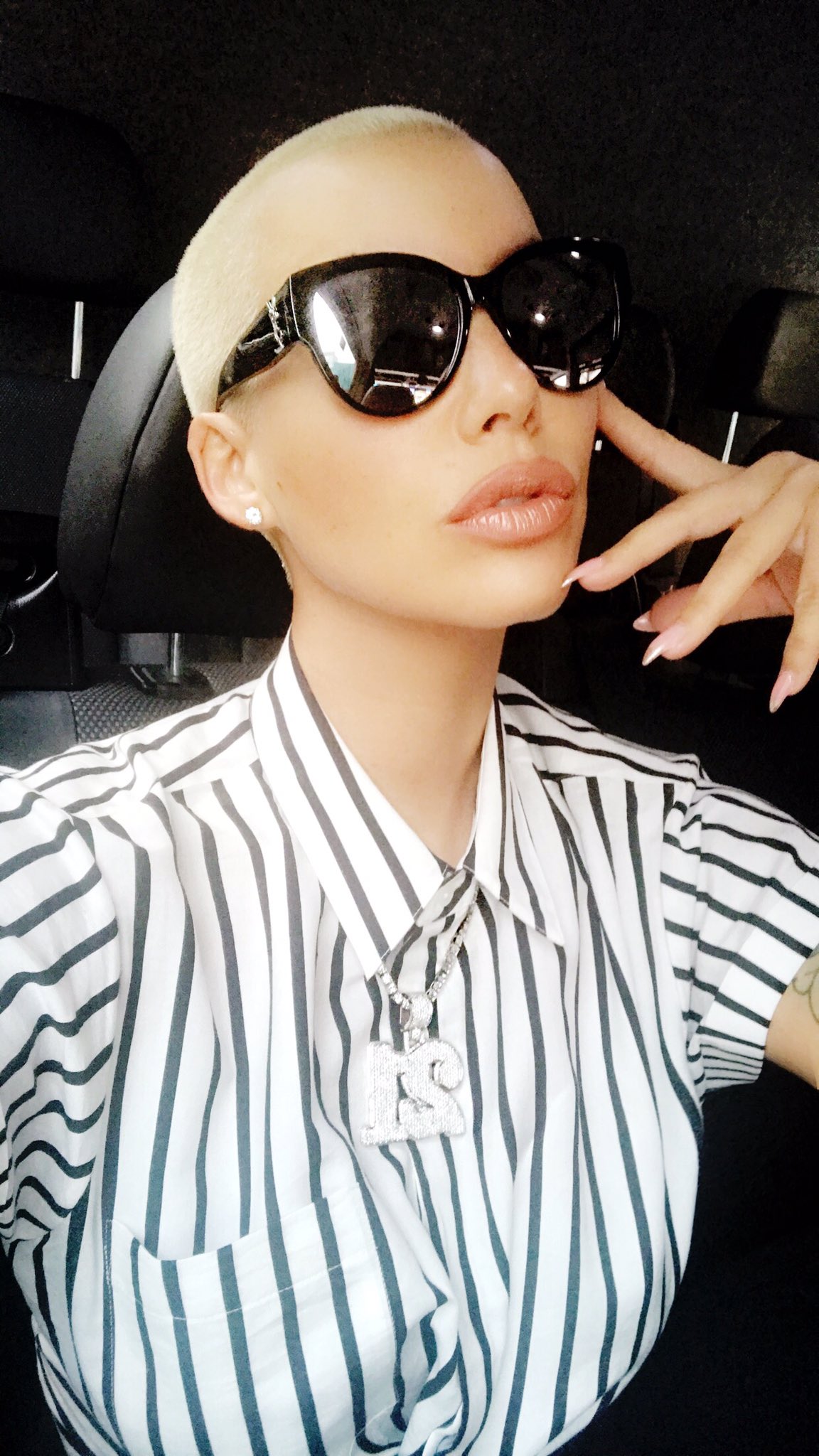 TW Pornstars - Amber Rose. Twitter. 👽 has arrived at #lalapalooza. 10: ...