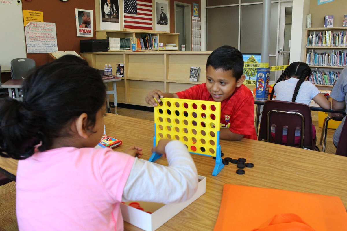 McMSchools's tweet photo. Having #summer #library hours - and lunch - keeps kids #healthy and ready to #learn! #HungerFreeOregon @acdkids #LibraryLife #reading https://t.co/2Z558dX6eb