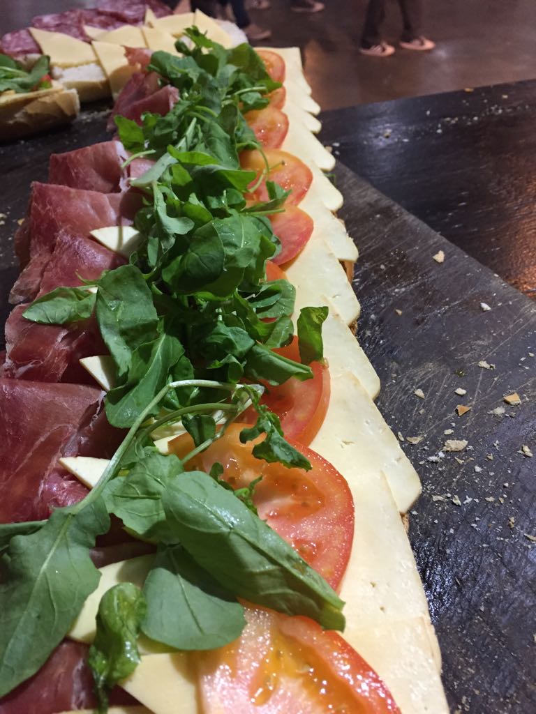 lzzambo's tweet photo. Tarde de fiambres #FoodFest https://t.co/m3X0SkJNdE
