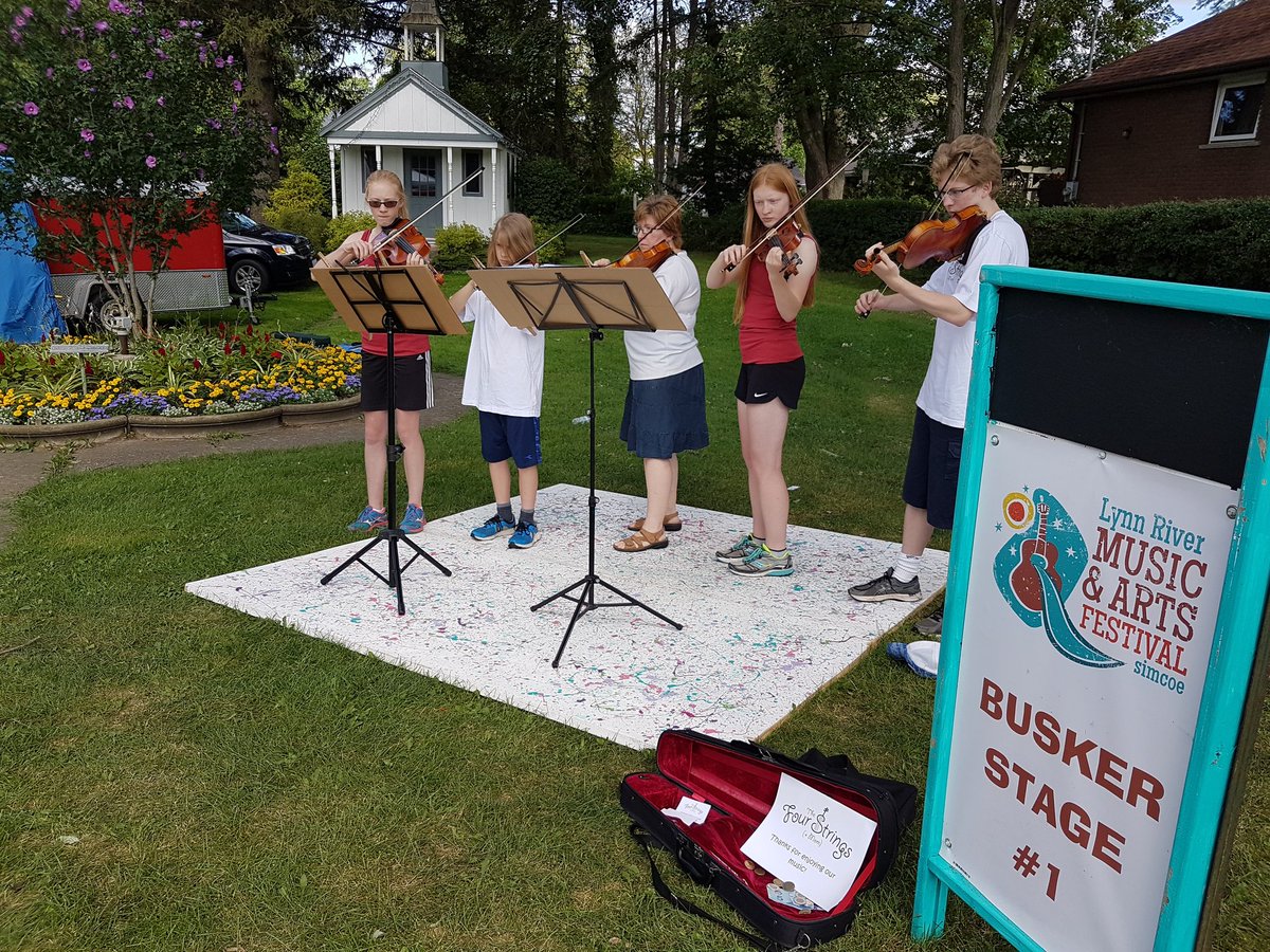 Buskers + lotsa #music  @LRMAFestival this weekend in Simcoe parks #NorfolkCounty <a href="/NorfolkCulture/">NC Heritage/Culture</a>