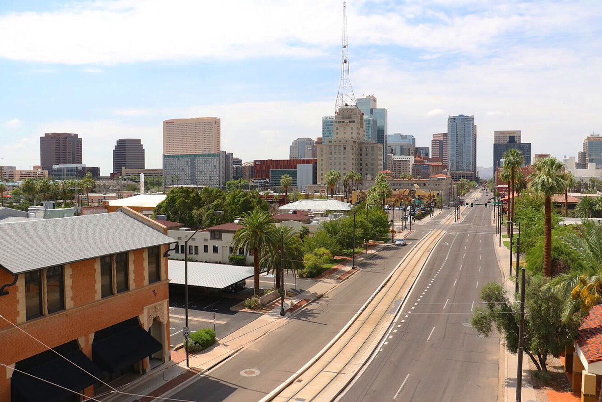 Take a look at Union @ Roosevelt — a new downtown development w/restaurants &amp; a tree-lined streetscape. #dtphx 👉 bit.ly/2ubWBlJ
