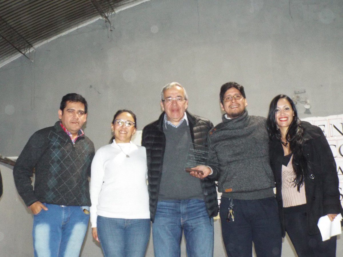 GodoyMSantiago's tweet photo. Multitudinario encuentro folclórico organizado por la Federación de Centros Vecinales que compartí con los candidatos de la lista La vecina. https://t.co/PfS2VFqoO8