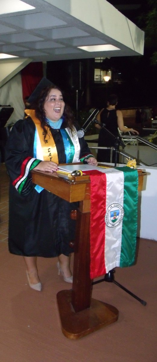 Fiolanastacia's tweet photo. Ayer 4 de Agosto en la UprCayey sonó la ultima alarma de PresiCorista.. 🚨🚨👩🎓👩🎓
#GradDorada17
#QueVivaElDembow https://t.co/9VOmkuegJ1