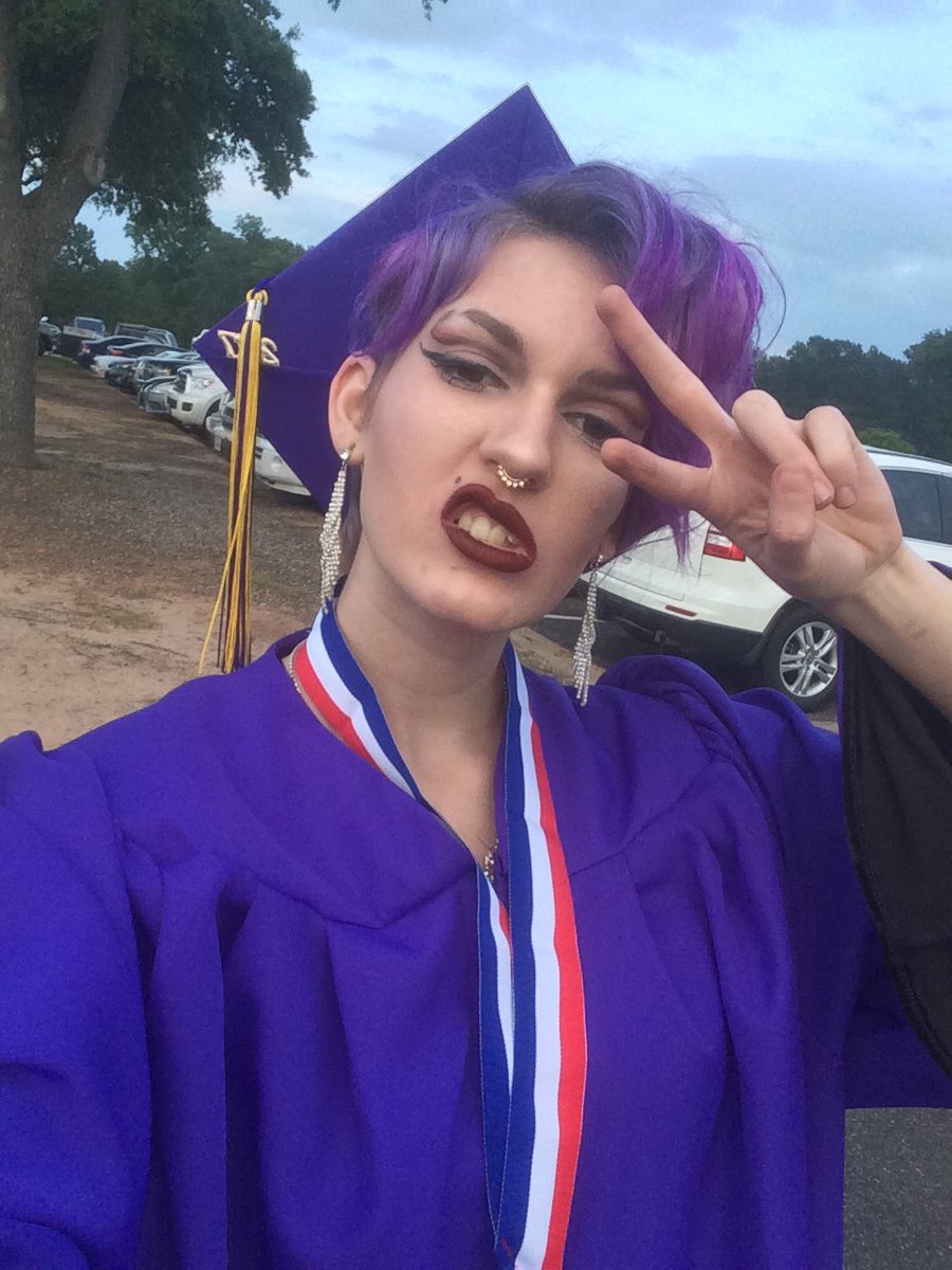 constellationko's tweet photo. #LGBTBabes https://t.co/7SkH6P8zWm
