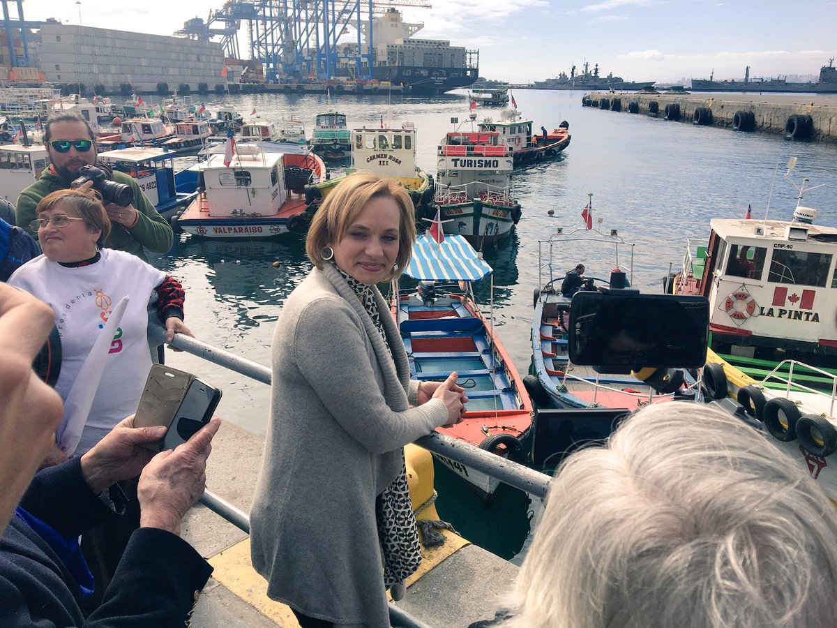 carolinagoic's tweet photo. Gracias por el apoyo y el entusiasmo a los porteños y porteñas #GoicEnValparaiso https://t.co/jIHpVEx7fq