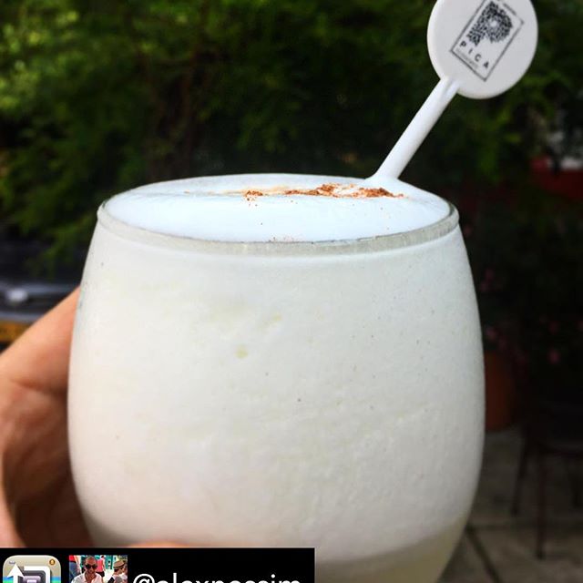 CaravedoPisco's tweet photo. Repost from @alexnessim Pisco Sour #picarestaurante encontrarás el mejor de la ciudad ! #piscosour #pisco #peru #peruviandrinks #cocktails https://t.co/LDsW8jktl3
