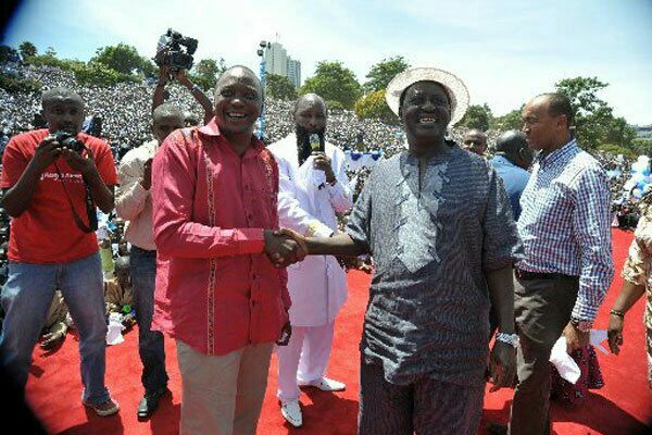 edwin_oduorr's tweet photo. REPENTANCE! REPENTANCE! I REPEAT REPENTANCE! IS THE KEY TO PROSPERITY AND PEACE.
#ProphetDrOwuorPrayforKE 
#chatwithuhuru https://t.co/dnzGWNAh4S