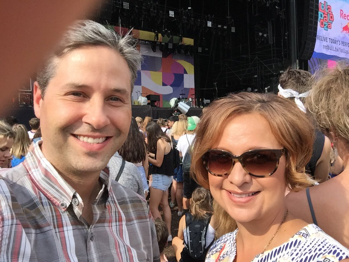 DeniseCarbone4's tweet photo. Made it! Can't wait to see @vancejoy @lollapalooza #BudLightStage w/ @carbonejim https://t.co/pE3E7dZvKf