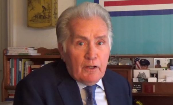 Washed up Martin Sheen calls America the land of lunatics