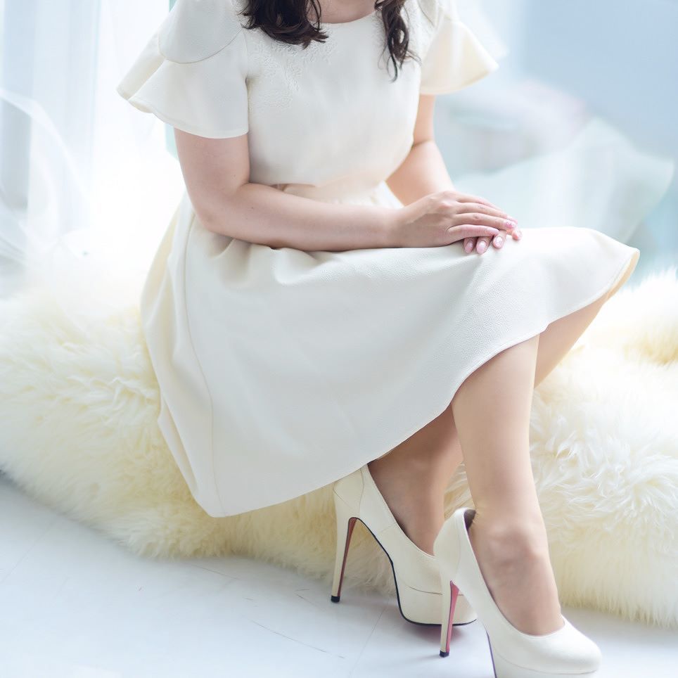 交際クラブ ユニバース倶楽部 A Twitter 仙台支店 白で統一された清楚感 ワンピース 白ワンピース 代 黒髪 ロングカール 仙台 宮城 デート ゆるふわ パーマ パパ活 可愛い ポーズ 白 ホワイト 清楚 Ol T Co Axbrovffm0 T Co