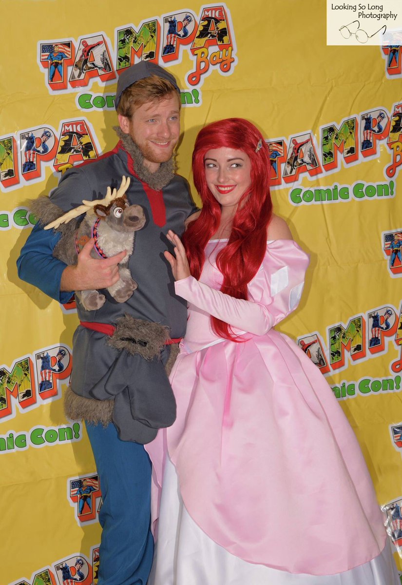 LookingSoLong's tweet photo. No Anna? No Eric? Looks like Ariel wants to make Kristoff part of HER world. 😉@TampaComicCon #cosplay #photography #TampaBayComicCon https://t.co/ZRqxZTjKSE