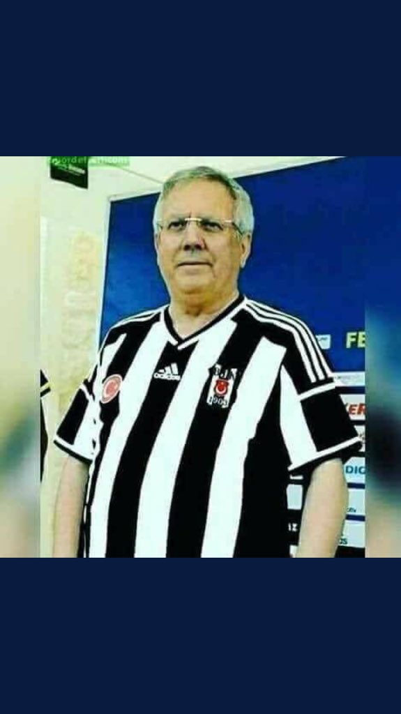 Besiktask_Ruhu's tweet photo. @Besiktas Beşiktaşın çocuğu aziz Yıldırım 😂😂 https://t.co/q13VS20xGb