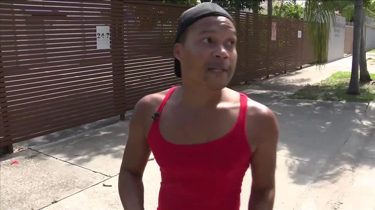 Robbery victim recognized gang of teens on bicycles who attacked grandmother outside gym bit.ly/2hz83FU https://t.co/ssMt811rbk