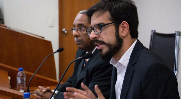DiarioTalCual's tweet photo. #ENTREVISTA Miguel Pizarro: El fraude pone al Gobierno en un camino que acelera su desenlace https://t.co/HZ6ZYaXjiR https://t.co/g2gl7KvCNc