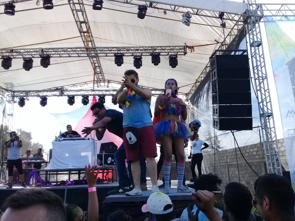 TimeOutMexico's tweet photo. Continúa la fiesta con la presentación estelar de Dj José Spinnin en el #MulticolorFest https://t.co/O6RXn9uysg