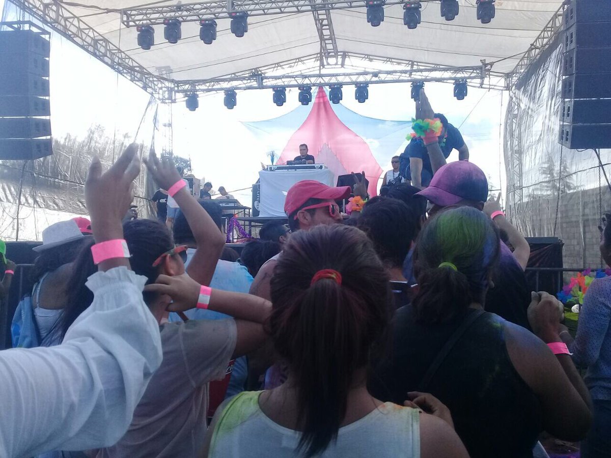 TimeOutMexico's tweet photo. Continúa la fiesta con la presentación estelar de Dj José Spinnin en el #MulticolorFest https://t.co/O6RXn9uysg