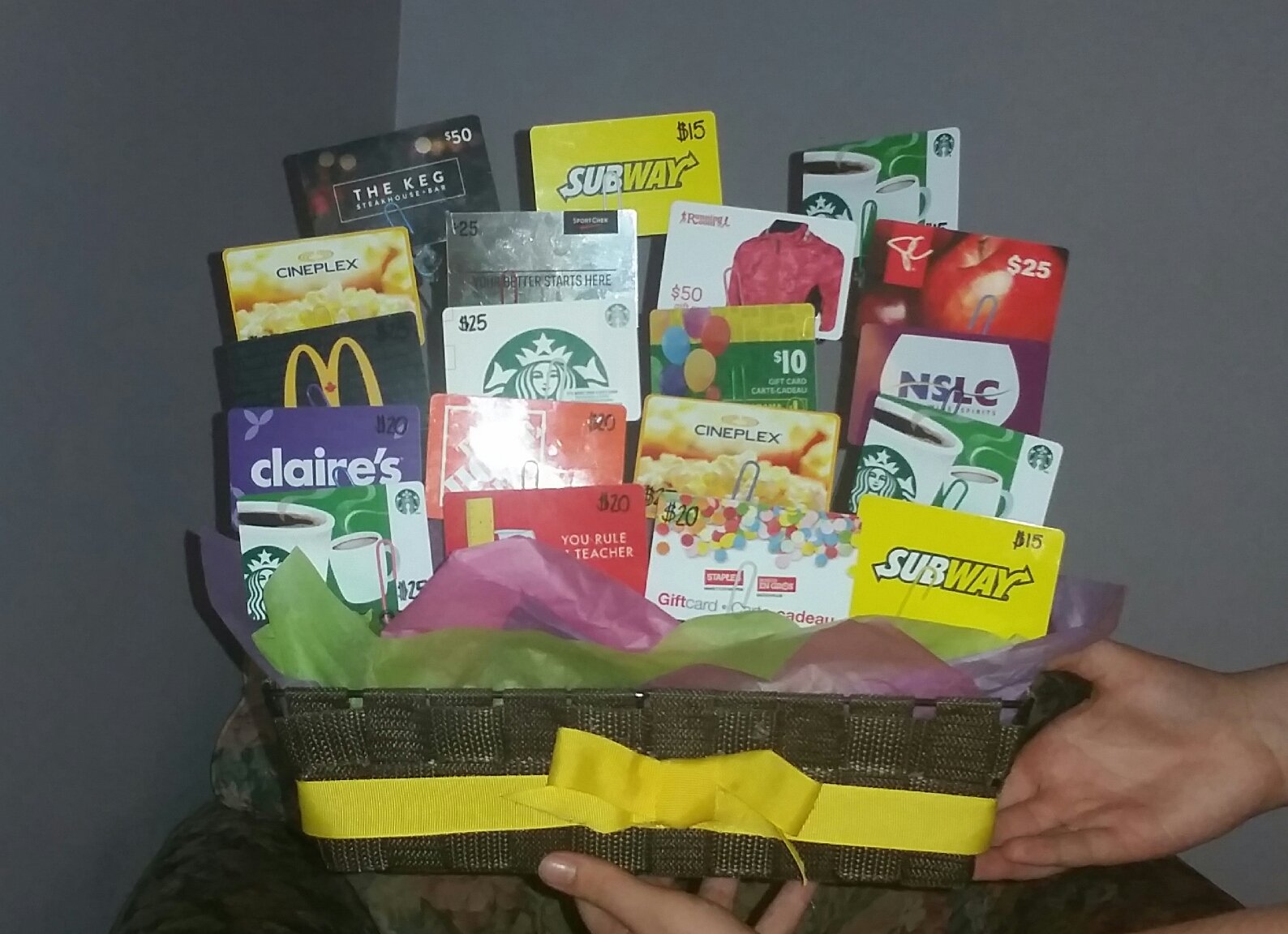 Twitter 上的Bedford Beavers：Gift Card Basket Of Gift Cards Totalling More  Than $400. Tickets Are $5 Each Or 3 For $10. Https://T.co/Uas3t83lfj /  Twitter