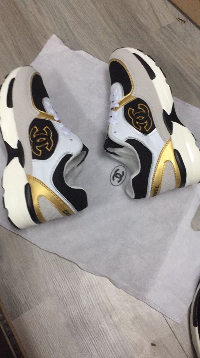 شوزات شنط بااقل الاسعار
ومطلوب مسوقات خبره
 
 #رساله_لمغرد_حاب_توصلها