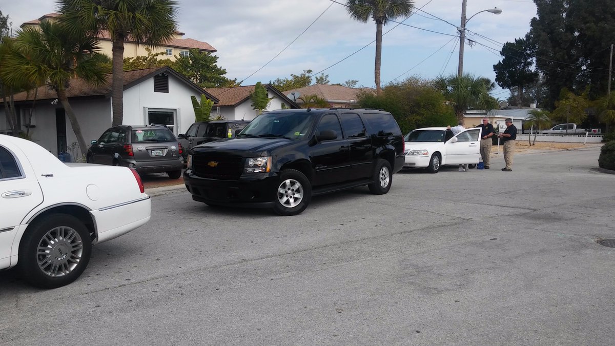 tampaairportrides.com  #TampaBay #limo #taxi #stpetebeachfl @VSPC #limo #Professional #chauffeur #airporttransportation #clearwaterbeachfl